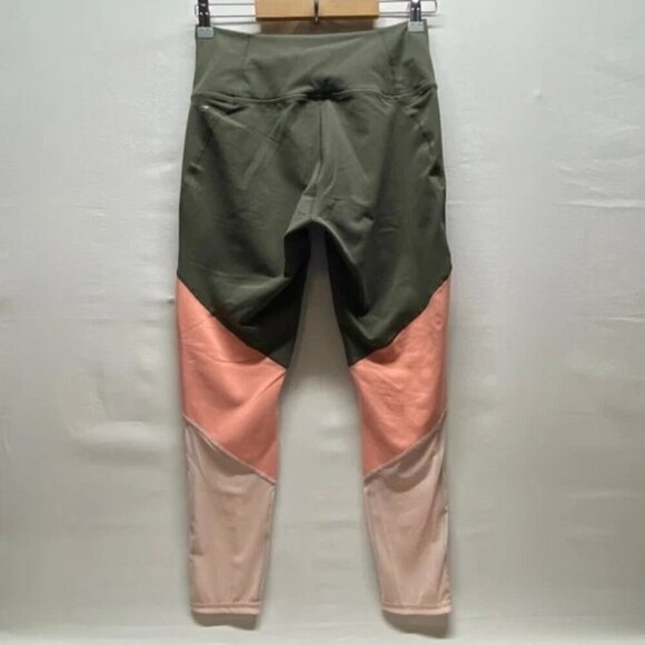Fabletics Zone High Waisted Leggings Women’s Medium 7/8 Pink Olive Green NWT - Picture 2 of 10